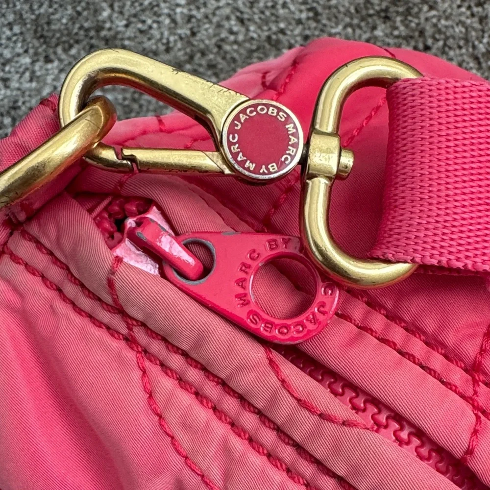 Marc by Marc Jacobs Hot Pink Quilted Nylon Barrel Bag with Strap - Picture 15 of 16